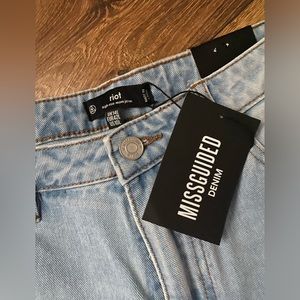 Missguided NWT high rise mom jeans